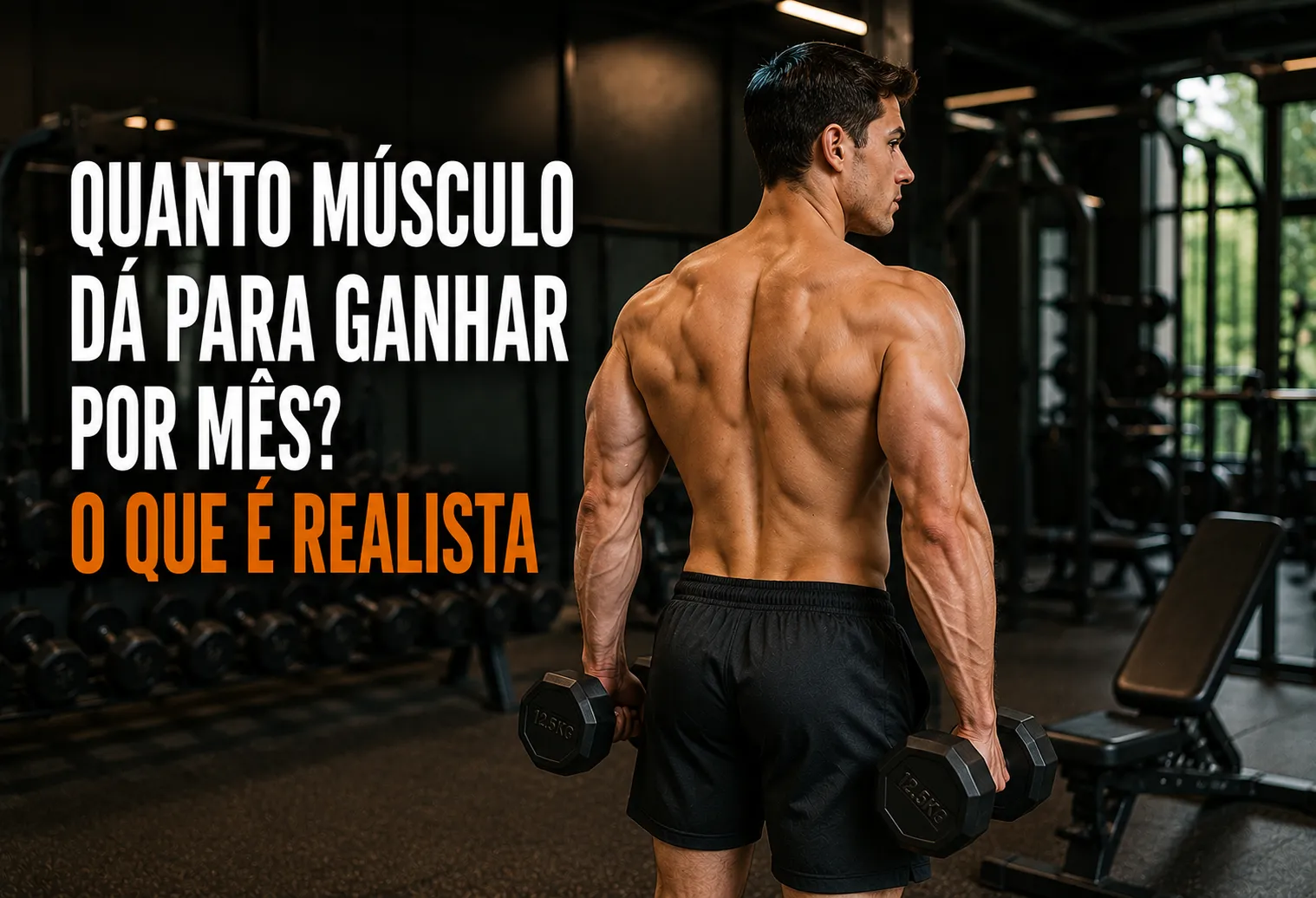 Homem descansando entre séries em uma academia